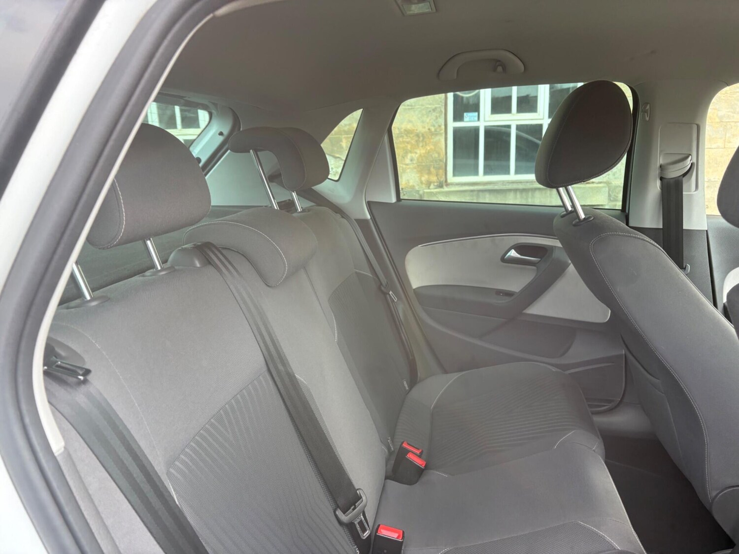 Used Volkswagen Polo 2015 for sale - 77648230: Photo 30