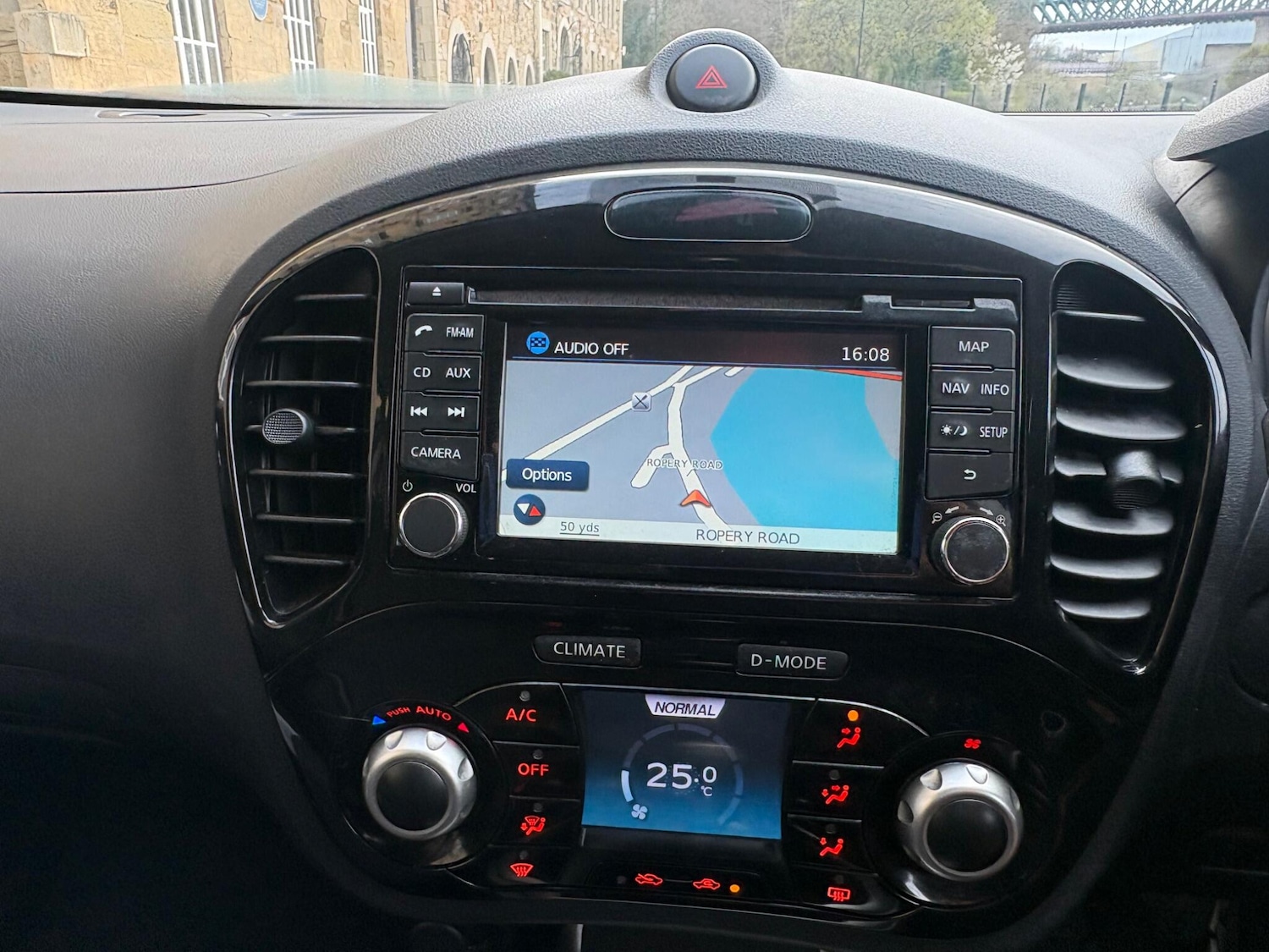 Used Nissan Juke 2014 for sale - 77960067: Photo 33