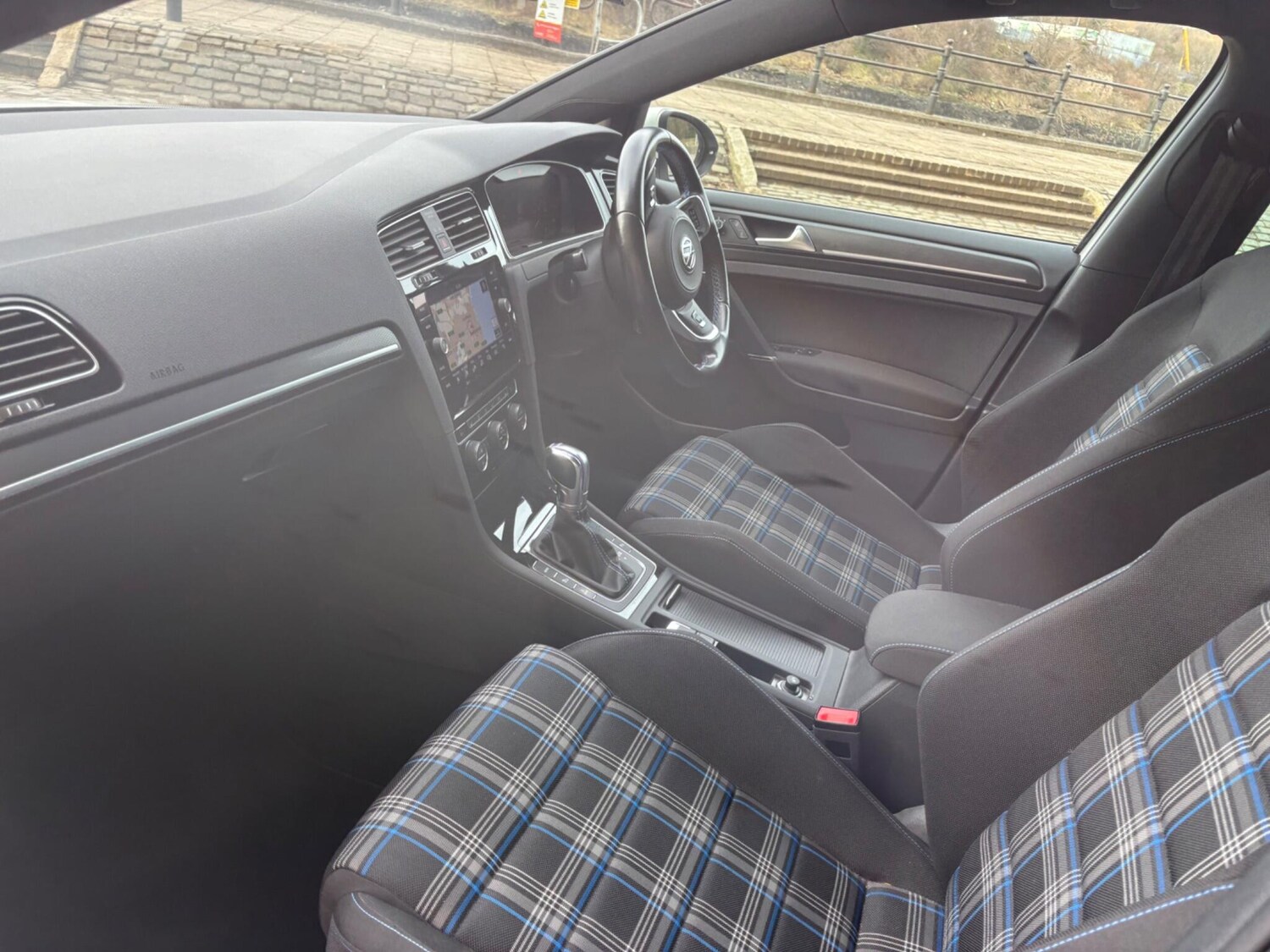 Used Volkswagen Golf 2018 for sale - 77648219: Photo 36