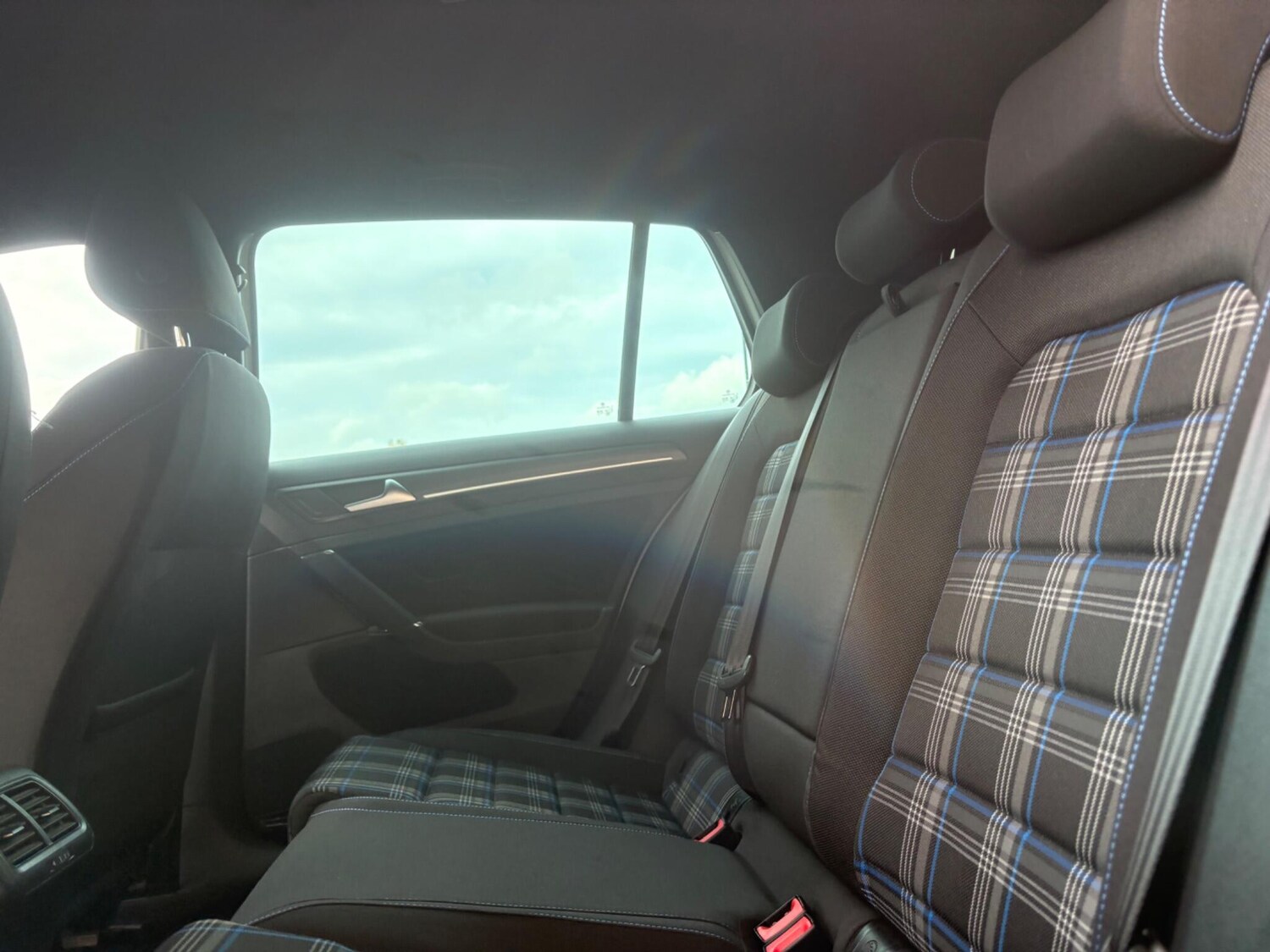 Used Volkswagen Golf 2018 for sale - 77648219: Photo 38