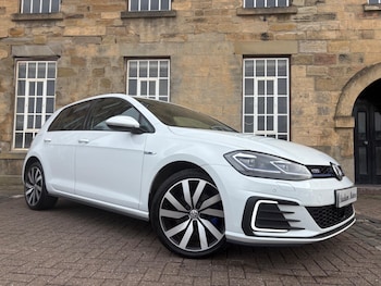 Used Volkswagen Golf 2018 for sale - 77648219: Photo