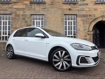 Used Volkswagen Golf 2018 for sale - 77648219: Photo