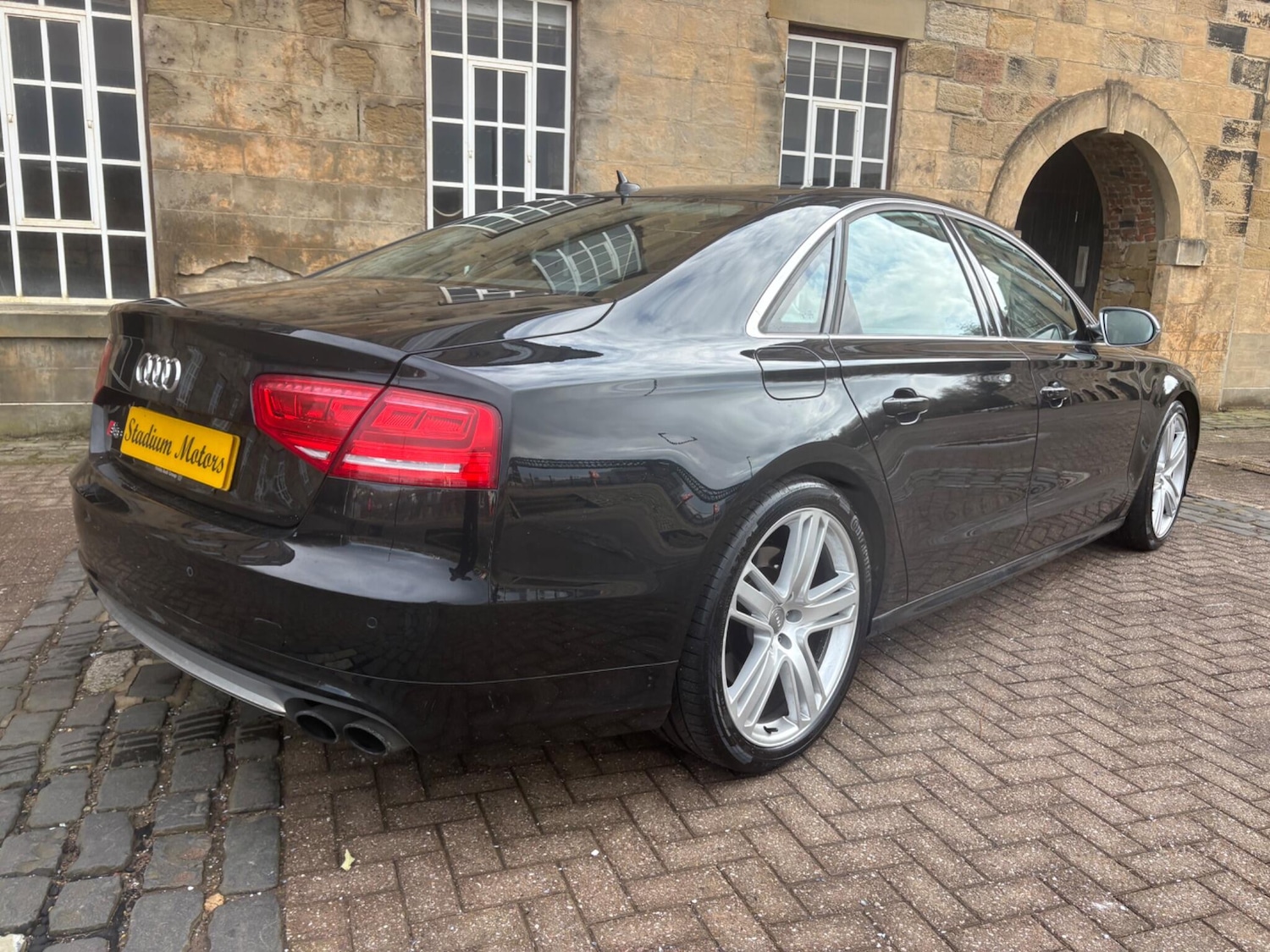 Used Audi S8 2013 for sale - 77698356: Photo 17