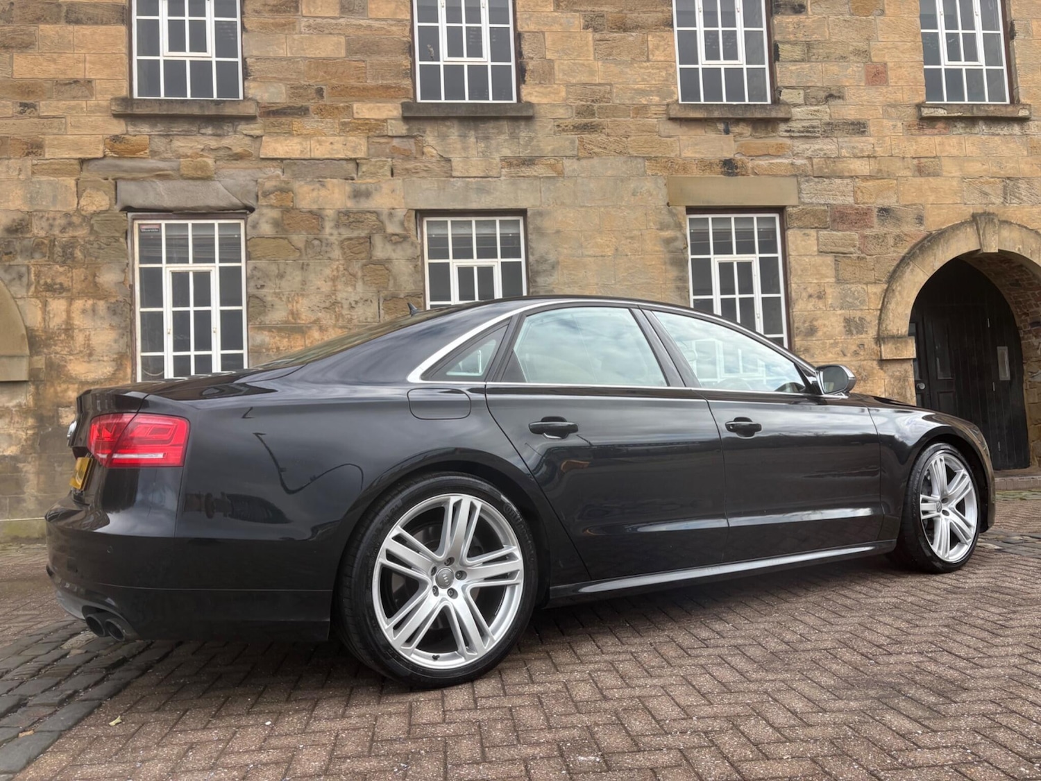 Used Audi S8 2013 for sale - 77698356: Photo 18