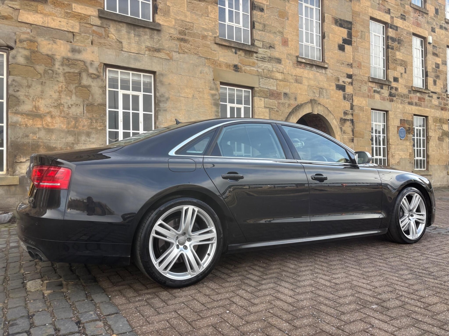 Used Audi S8 2013 for sale - 77698356: Photo 24