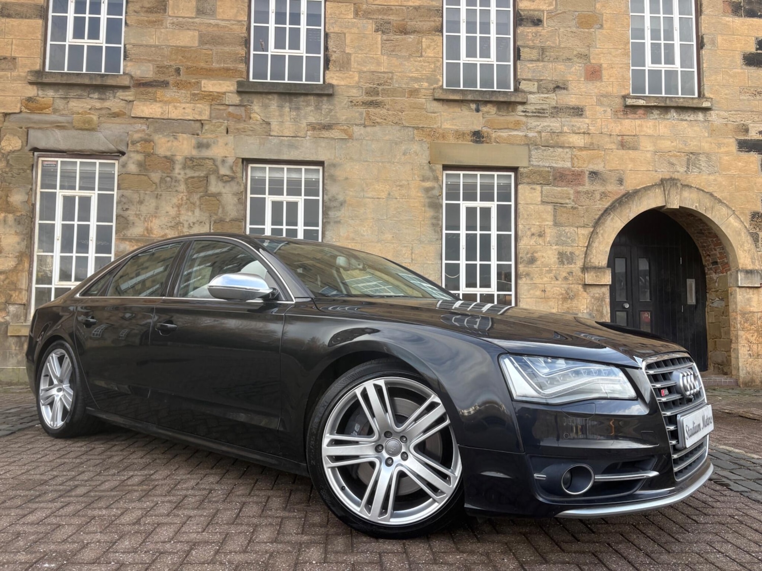 Used Audi S8 2013 for sale - 77698356: Photo 3