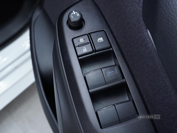 Used Mazda Mazda2 HYBRID 2022 for sale - 77550967: Photo 12