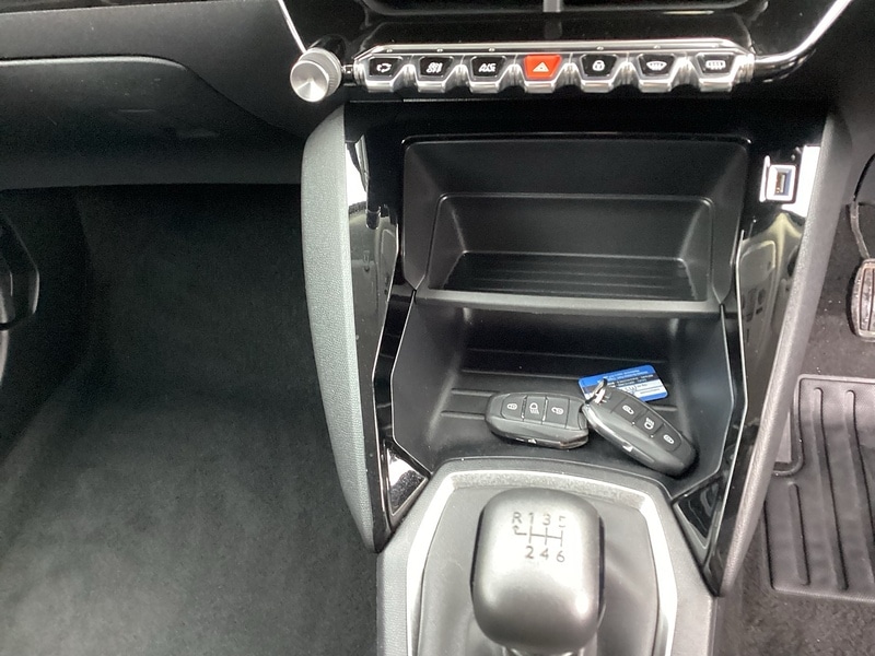 Used Peugeot 2008 2022 for sale - 77902477: Photo 17