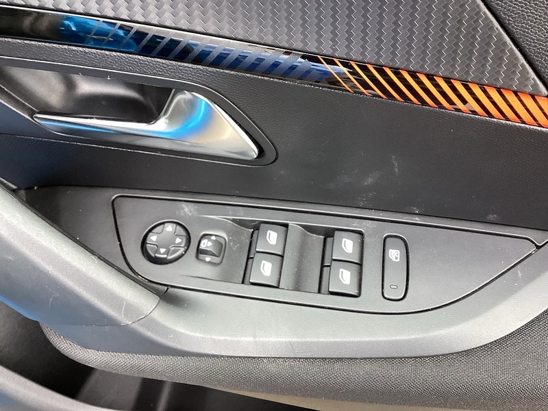 Used Peugeot 2008 2022 for sale - 77902477: Photo 20