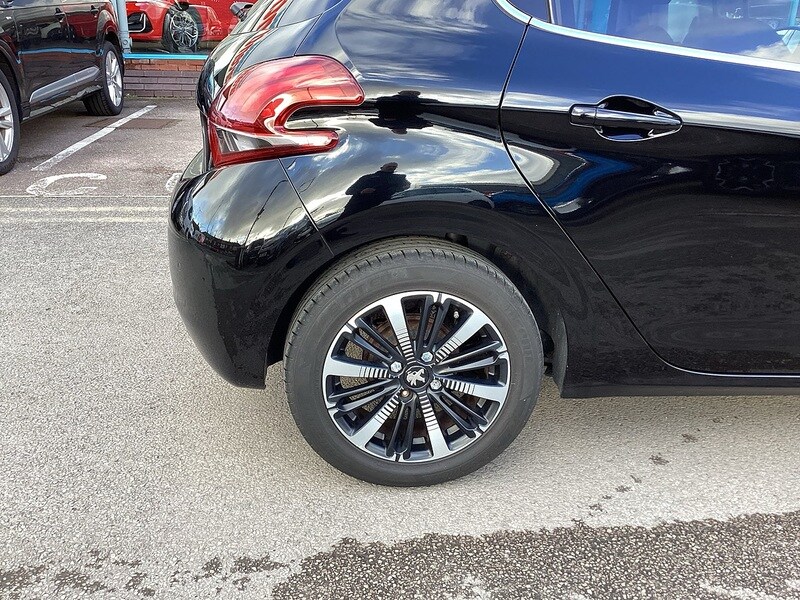 Used Peugeot 208 2019 for sale - 77902409: Photo 22