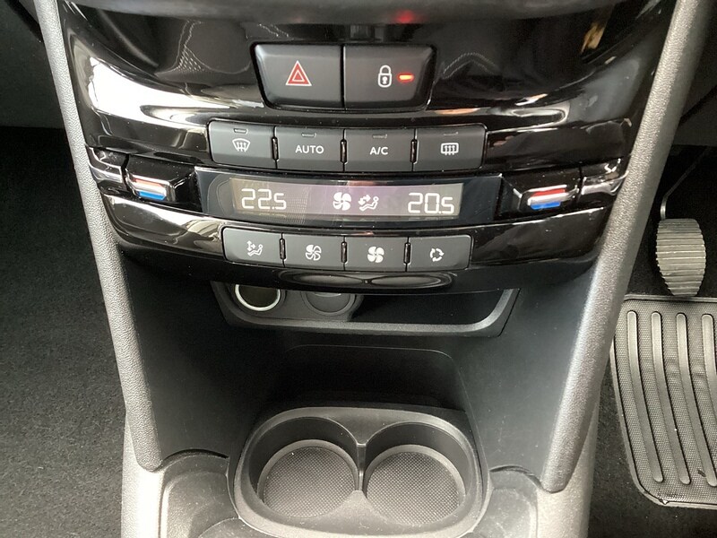 Used Peugeot 208 2019 for sale - 77902409: Photo 28