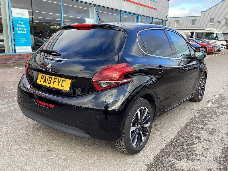 Used Peugeot 208 2019 for sale - 77902409: Photo 3