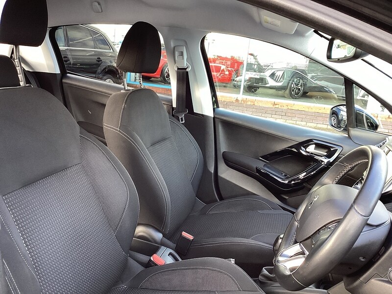 Used Peugeot 208 2019 for sale - 77902409: Photo 8