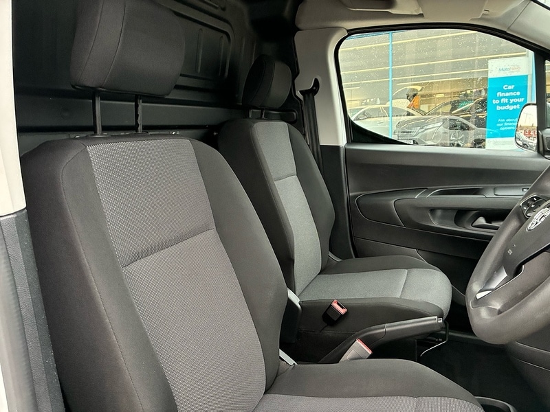 Used Vauxhall Combo for sale - 77902402: Photo 3