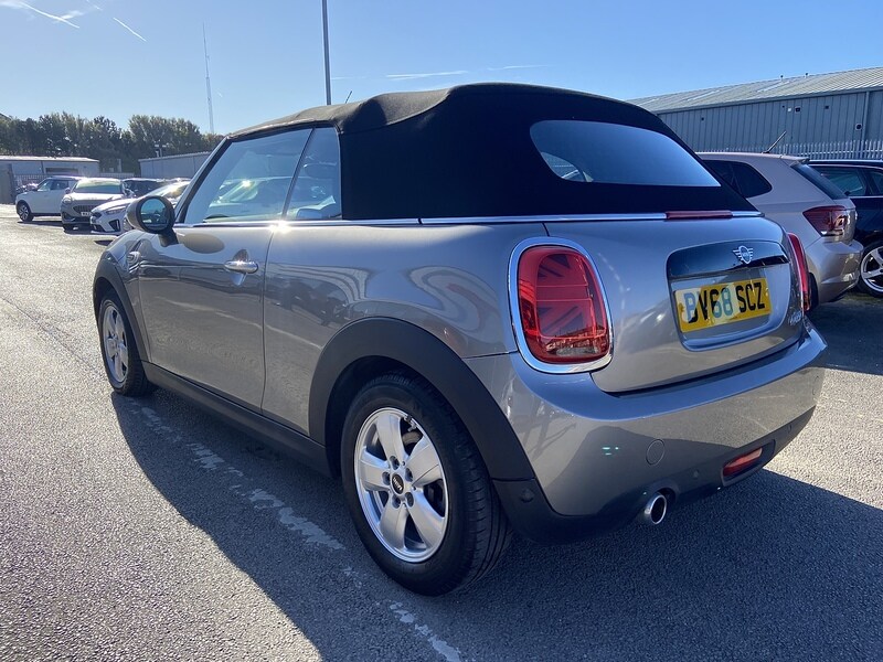 Used MINI Convertible 2018 for sale - 77902429: Photo 11