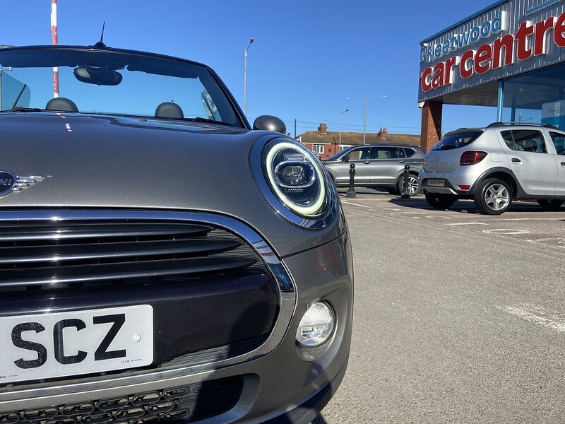 Used MINI Convertible 2018 for sale - 77902429: Photo 15