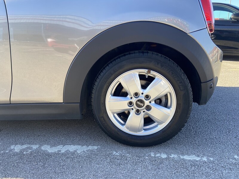 Used MINI Convertible 2018 for sale - 77902429: Photo 26