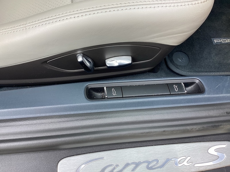 Used Porsche 911 2017 for sale - 78111429: Photo 21