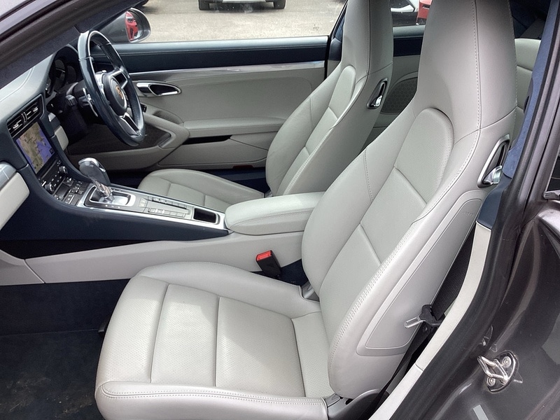 Used Porsche 911 2017 for sale - 78111429: Photo 28