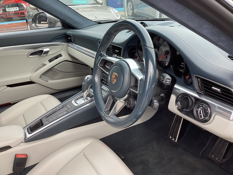 Used Porsche 911 2017 for sale - 78111429: Photo 7