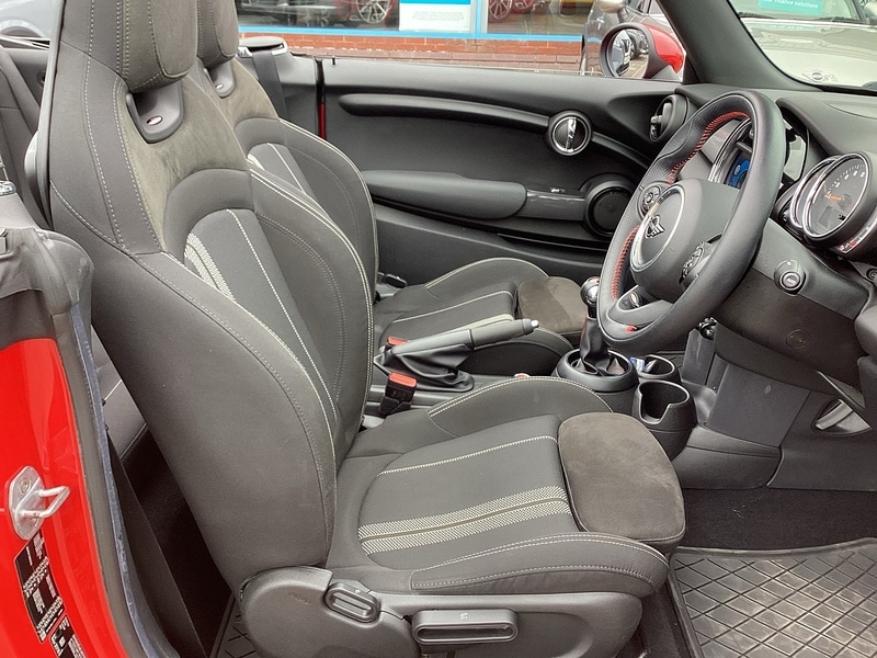 Used MINI Convertible 2018 for sale - 78097516: Photo 12