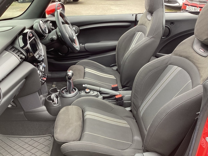 Used MINI Convertible 2018 for sale - 78097516: Photo 28