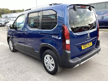 Used Peugeot Rifter 2021 for sale - 79871810: Photo