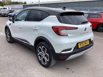Used Renault Captur 2023 for sale - 78738909: Photo