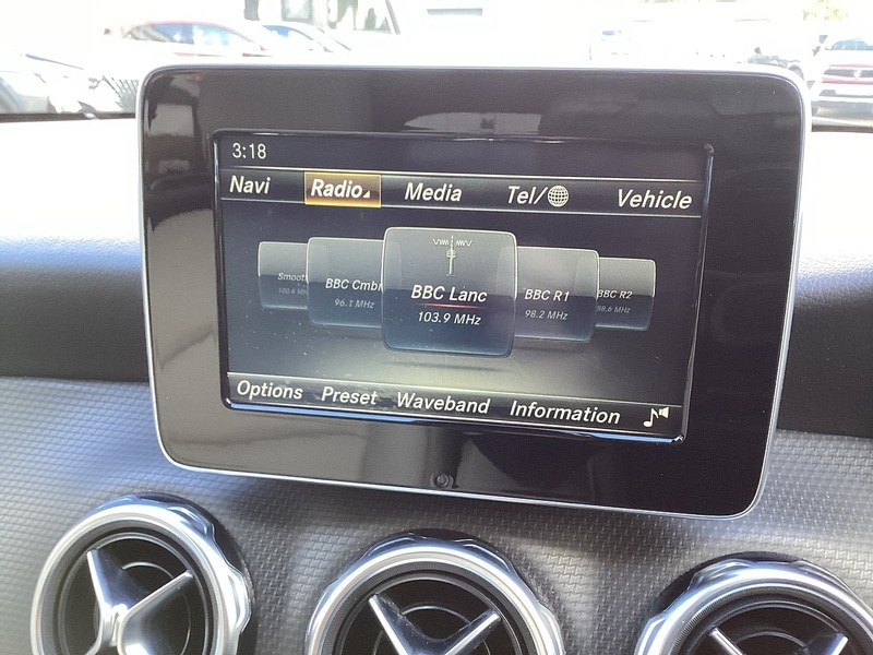 Used Mercedes-Benz GLA 2017 for sale - 77902381: Photo 3