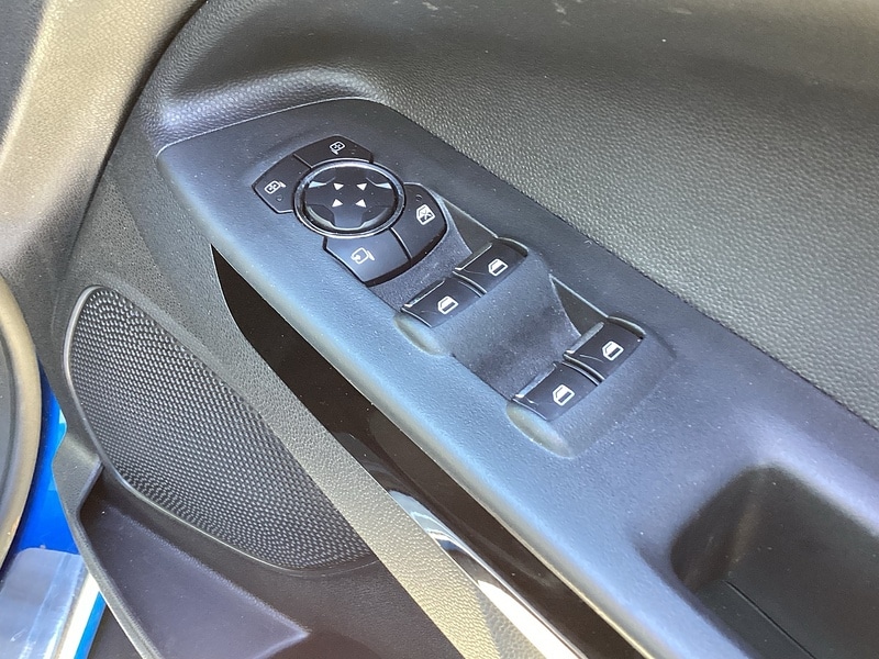 Used Ford Ecosport 2018 for sale - 77920888: Photo 33