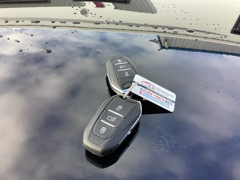 Used Peugeot E-2008 for sale - 77902413: Photo 33