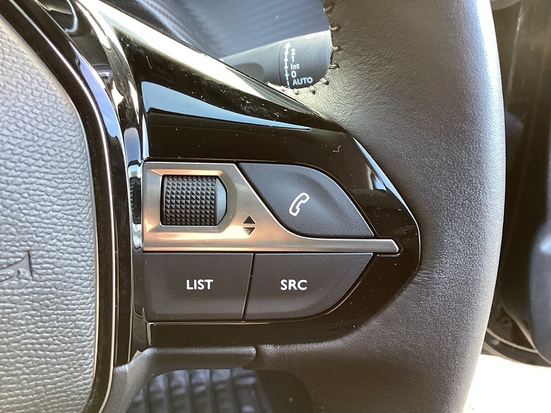 Used Peugeot 208 2023 for sale - 77902488: Photo 19