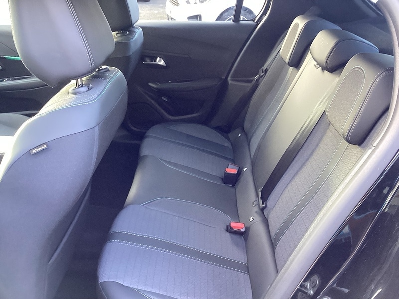 Used Peugeot 208 2023 for sale - 77902488: Photo 29