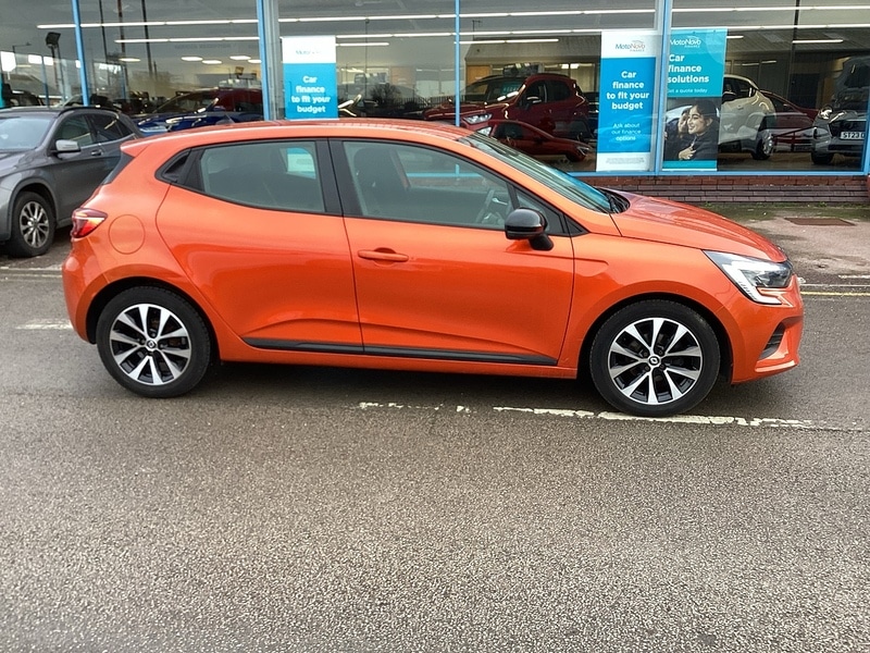 Used Renault Clio 2022 for sale - 77902478: Photo 9