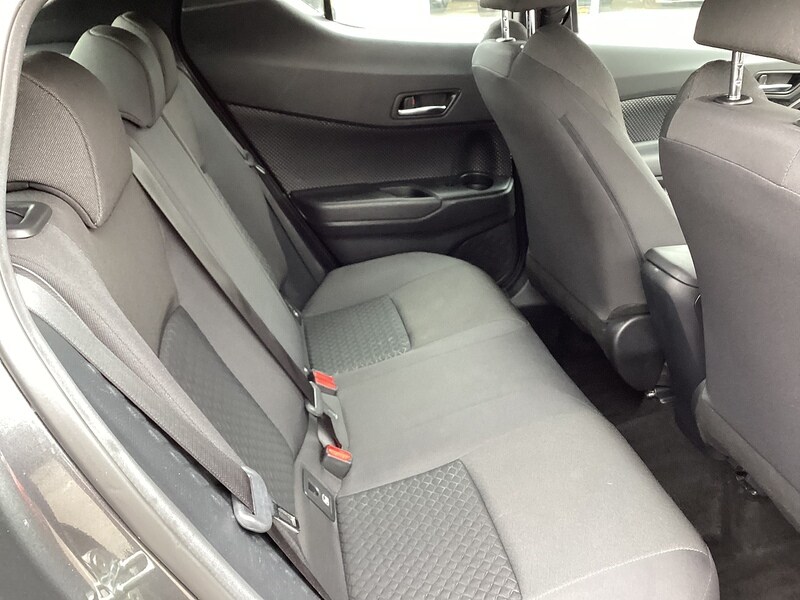 Used Toyota C-HR 2023 for sale - 77902445: Photo 12