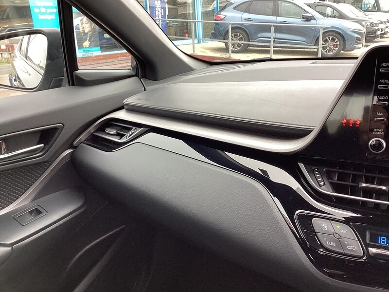 Used Toyota C-HR 2023 for sale - 77902445: Photo 16