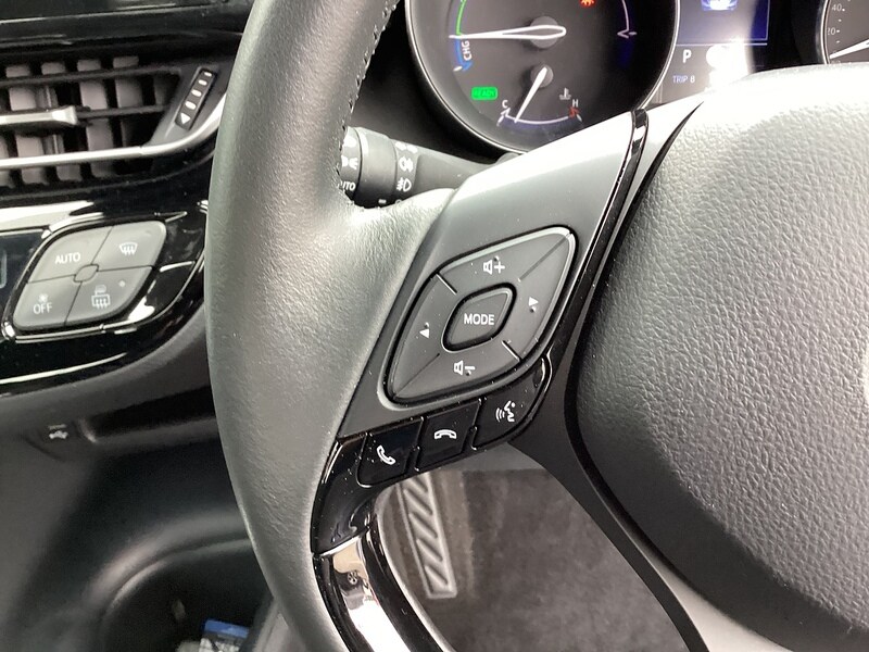 Used Toyota C-HR 2023 for sale - 77902445: Photo 18