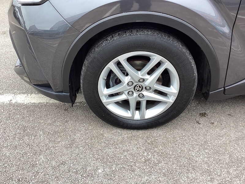 Used Toyota C-HR 2023 for sale - 77902445: Photo 27