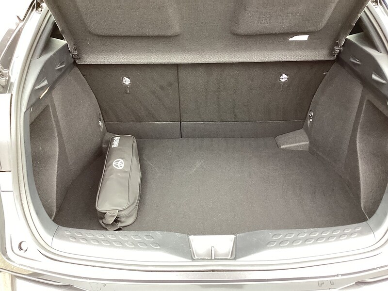 Used Toyota C-HR 2023 for sale - 77902445: Photo 30