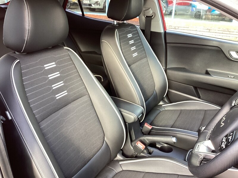 Used Kia Stonic 2023 for sale - 77902433: Photo 11