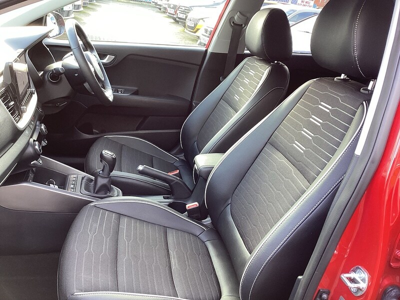 Used Kia Stonic 2023 for sale - 77902433: Photo 29