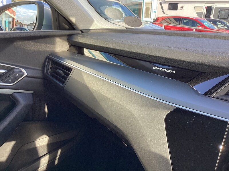 Used Audi e-tron 2021 for sale - 77902387: Photo 33