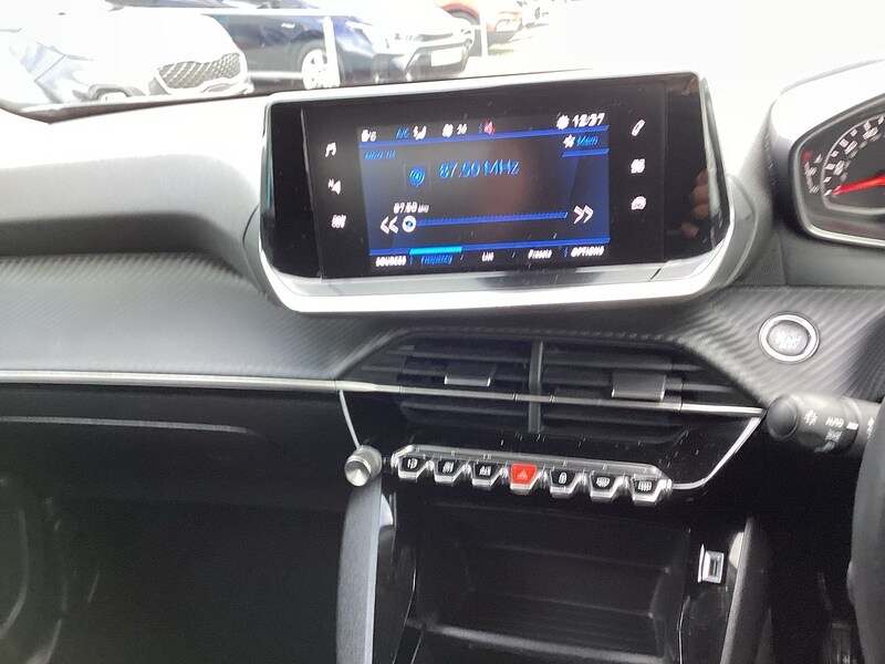 Used Peugeot 2008 for sale - 77902419: Photo 17