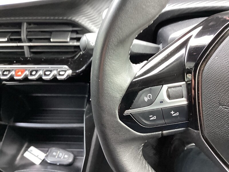 Used Peugeot 2008 for sale - 77902419: Photo 19