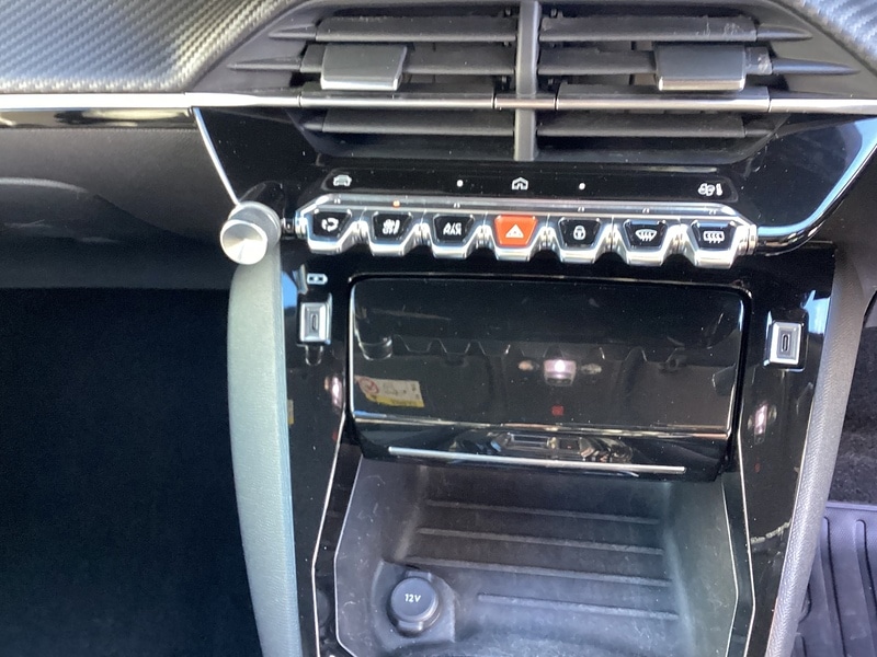 Used Peugeot 2008 2024 for sale - 77902460: Photo 8