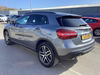 Used Mercedes-Benz GLA 2019 for sale - 78469049: Photo