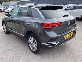 Used Volkswagen T-Roc 2019 for sale - 79787609: Photo