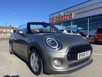 Used MINI Convertible 2018 for sale - 78709783: Photo
