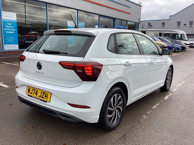 Used Volkswagen Polo 2024 for sale - 77902449: Photo 2