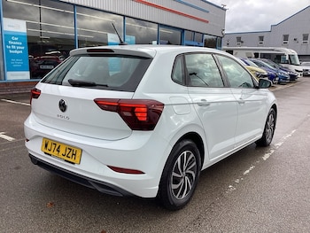 Used Volkswagen Polo 2024 for sale - 77902449: Photo